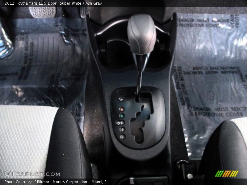 Super White / Ash Gray 2012 Toyota Yaris LE 5 Door