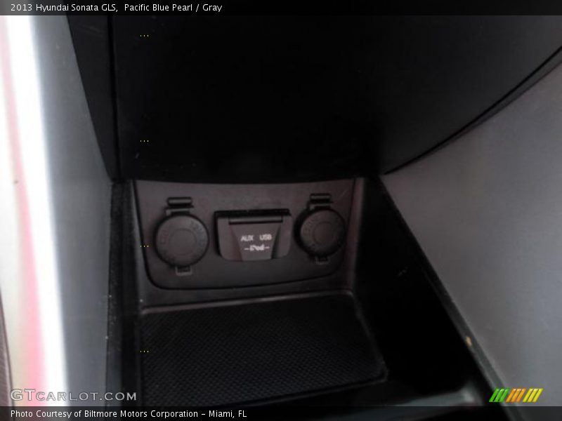 Pacific Blue Pearl / Gray 2013 Hyundai Sonata GLS