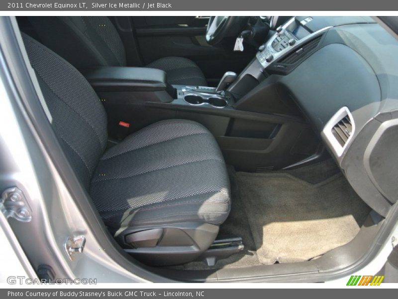 Silver Ice Metallic / Jet Black 2011 Chevrolet Equinox LT