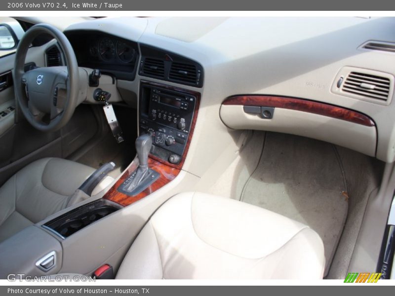 Ice White / Taupe 2006 Volvo V70 2.4