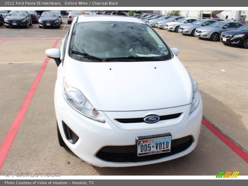 Oxford White / Charcoal Black 2012 Ford Fiesta SE Hatchback