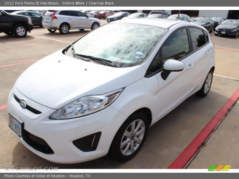 Oxford White / Charcoal Black 2012 Ford Fiesta SE Hatchback