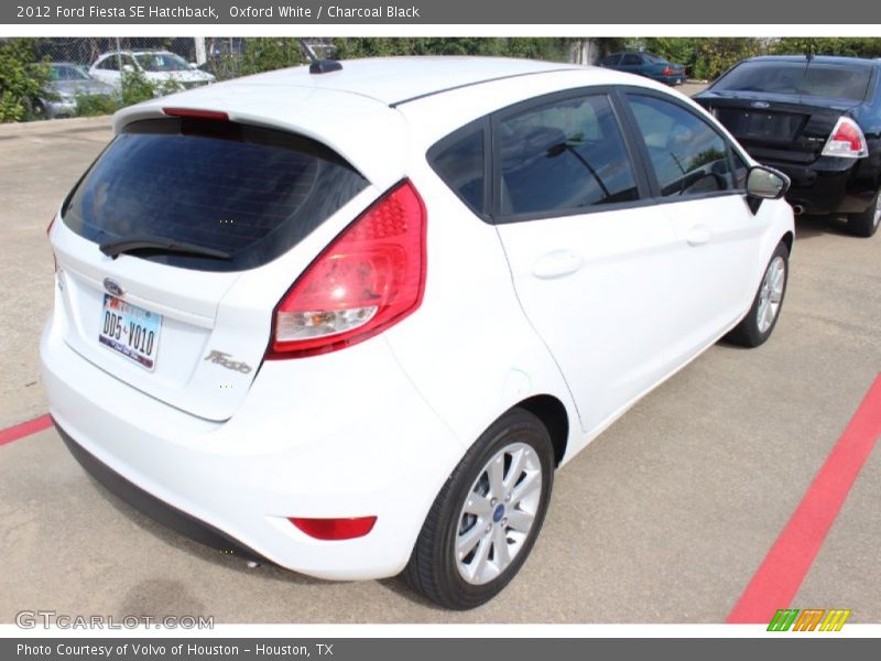 Oxford White / Charcoal Black 2012 Ford Fiesta SE Hatchback