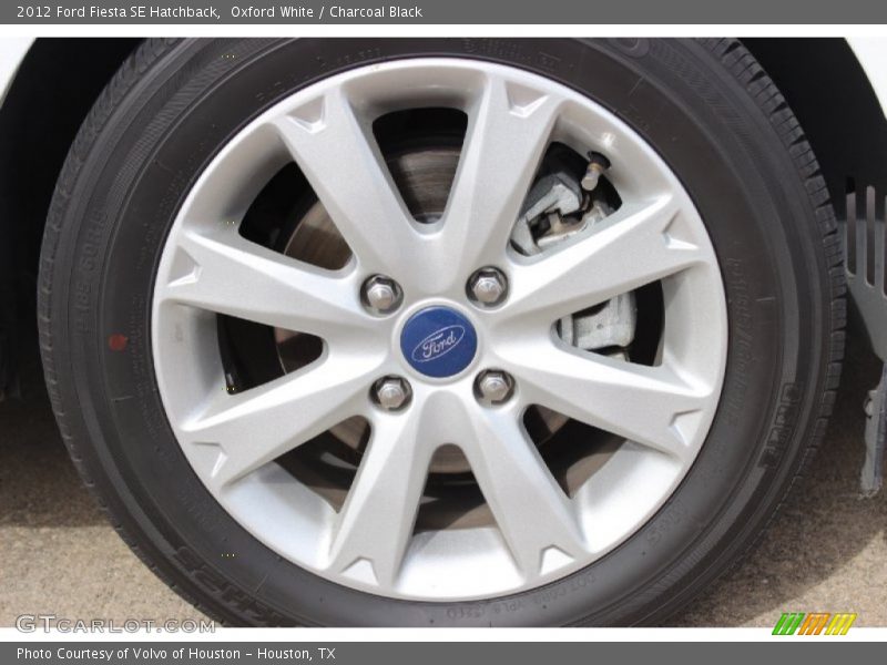 Oxford White / Charcoal Black 2012 Ford Fiesta SE Hatchback
