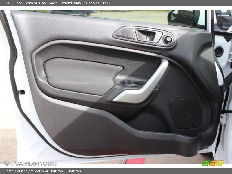 Oxford White / Charcoal Black 2012 Ford Fiesta SE Hatchback