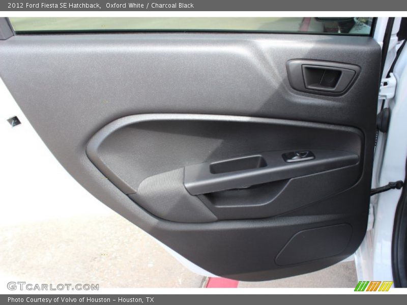 Oxford White / Charcoal Black 2012 Ford Fiesta SE Hatchback