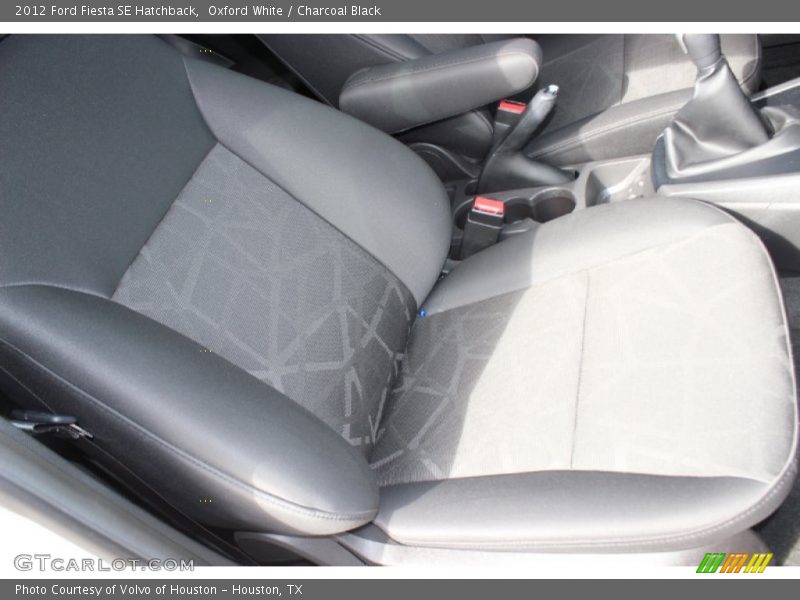 Oxford White / Charcoal Black 2012 Ford Fiesta SE Hatchback