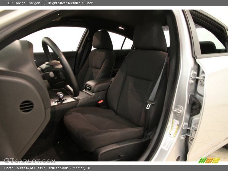 Bright Silver Metallic / Black 2012 Dodge Charger SE