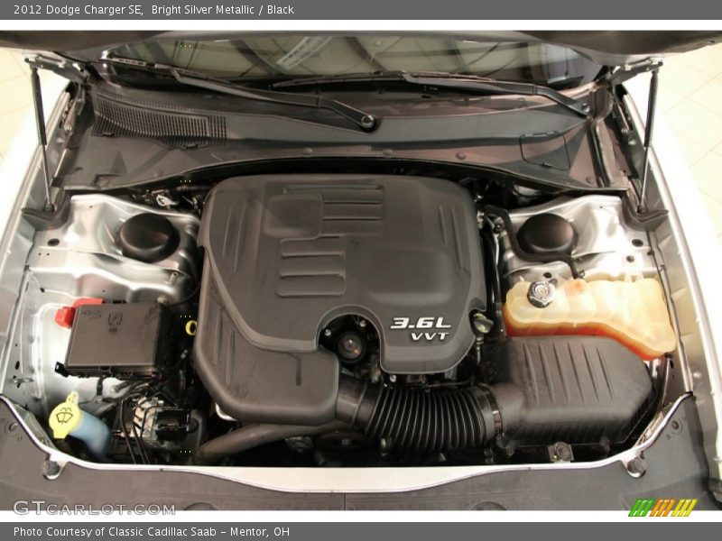 Bright Silver Metallic / Black 2012 Dodge Charger SE