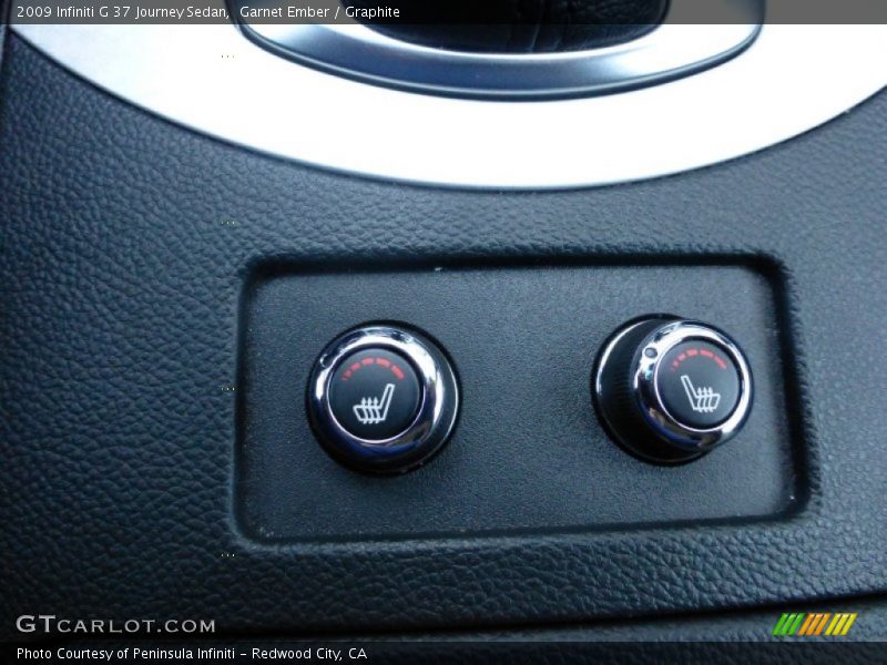 Controls of 2009 G 37 Journey Sedan