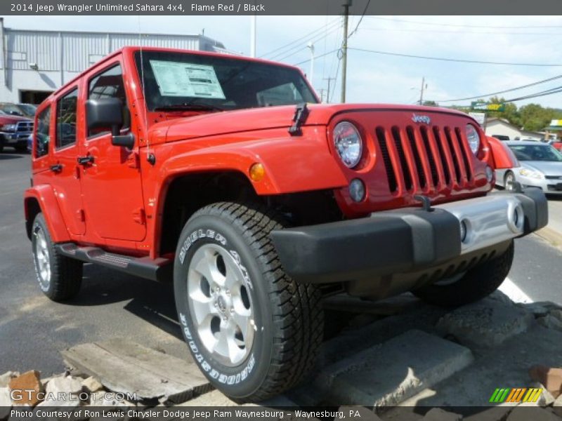 Front 3/4 View of 2014 Wrangler Unlimited Sahara 4x4
