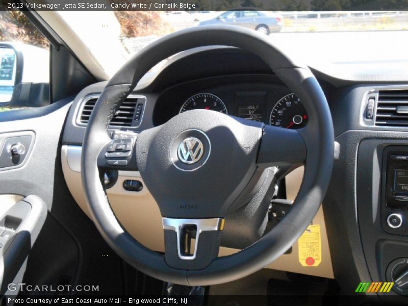 Candy White / Cornsilk Beige 2013 Volkswagen Jetta SE Sedan
