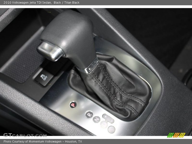 Black / Titan Black 2010 Volkswagen Jetta TDI Sedan