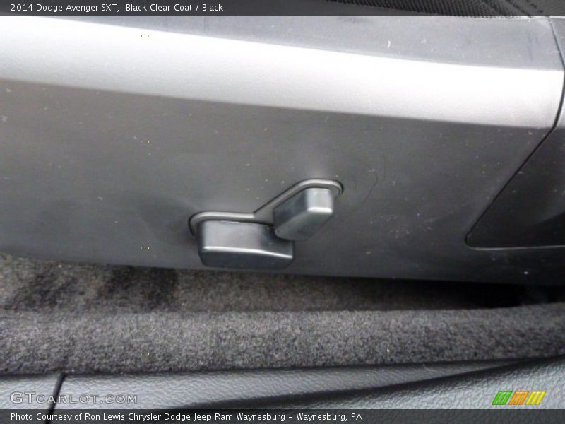 Black Clear Coat / Black 2014 Dodge Avenger SXT