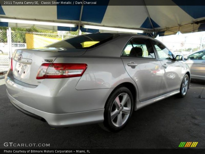 Classic Silver Metallic / Dark Charcoal 2011 Toyota Camry SE