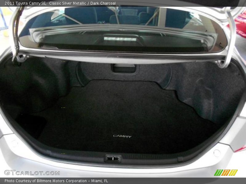 Classic Silver Metallic / Dark Charcoal 2011 Toyota Camry SE