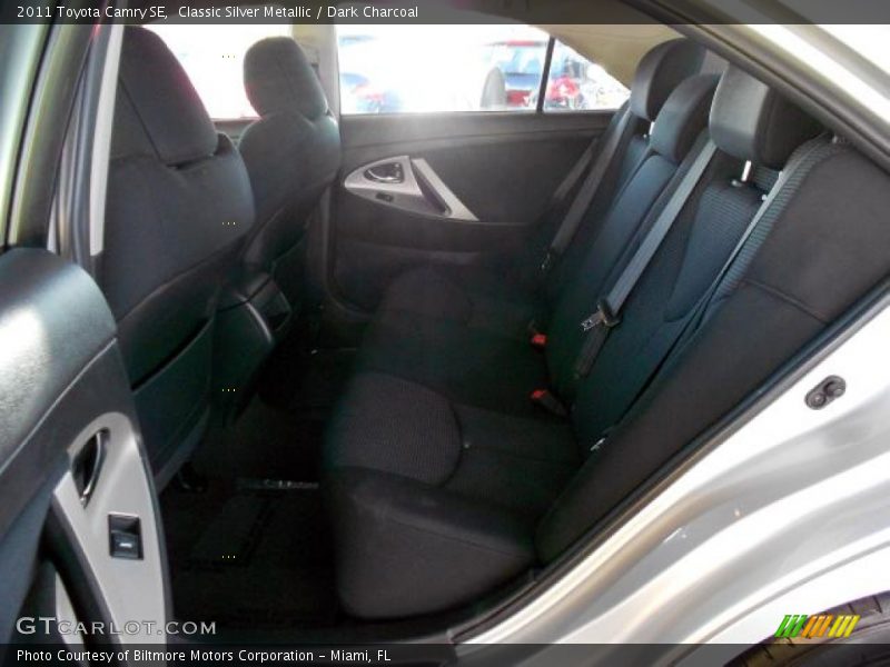 Classic Silver Metallic / Dark Charcoal 2011 Toyota Camry SE