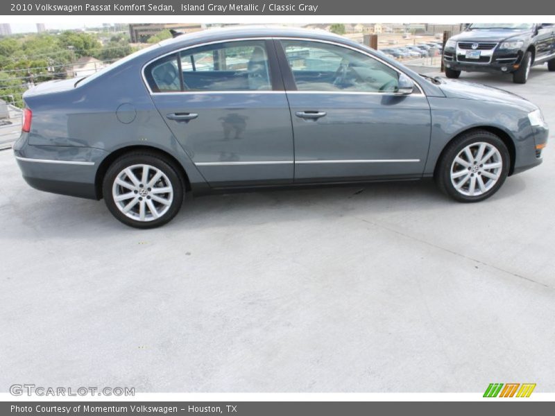 Island Gray Metallic / Classic Gray 2010 Volkswagen Passat Komfort Sedan