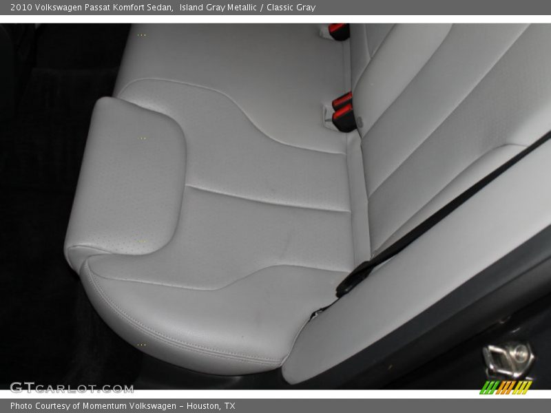 Island Gray Metallic / Classic Gray 2010 Volkswagen Passat Komfort Sedan