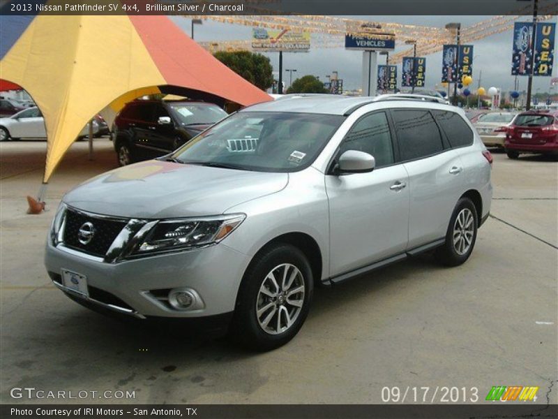 Brilliant Silver / Charcoal 2013 Nissan Pathfinder SV 4x4