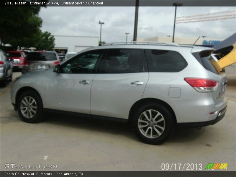 Brilliant Silver / Charcoal 2013 Nissan Pathfinder SV 4x4