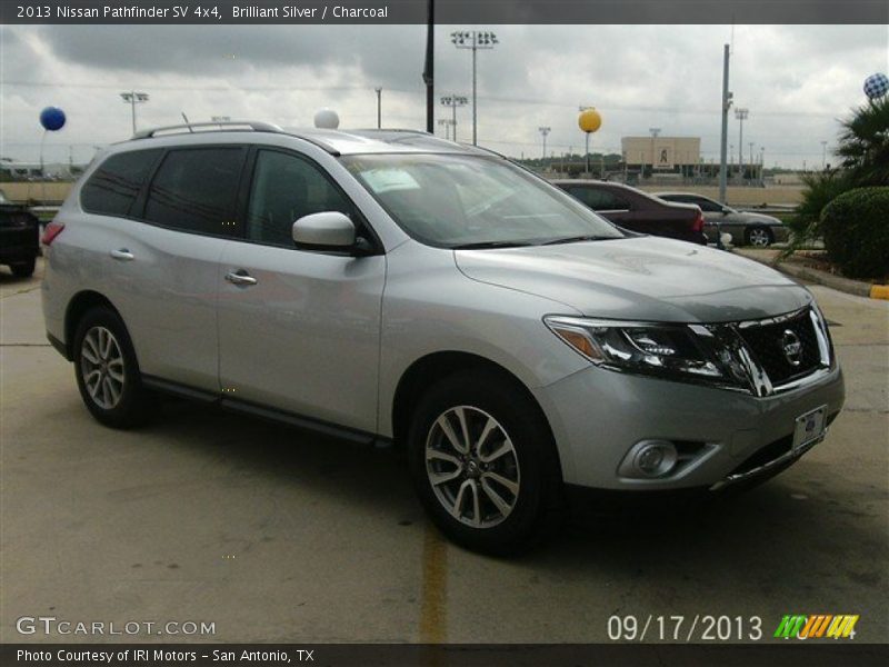 Brilliant Silver / Charcoal 2013 Nissan Pathfinder SV 4x4