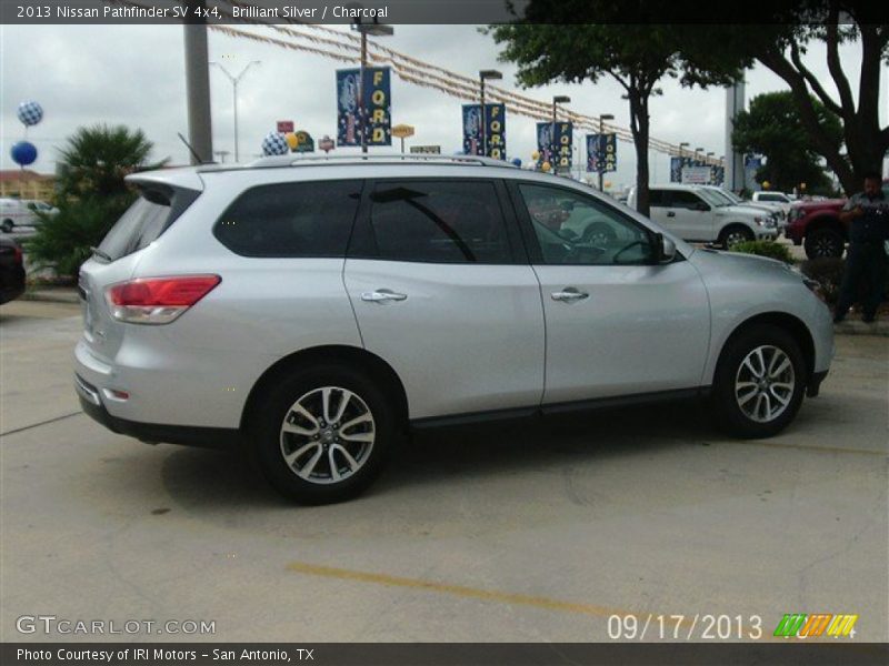 Brilliant Silver / Charcoal 2013 Nissan Pathfinder SV 4x4