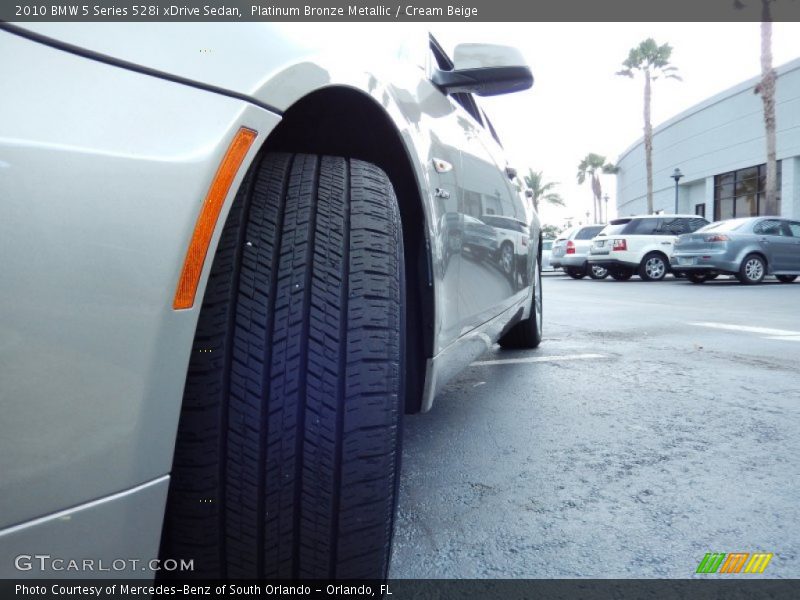 Platinum Bronze Metallic / Cream Beige 2010 BMW 5 Series 528i xDrive Sedan