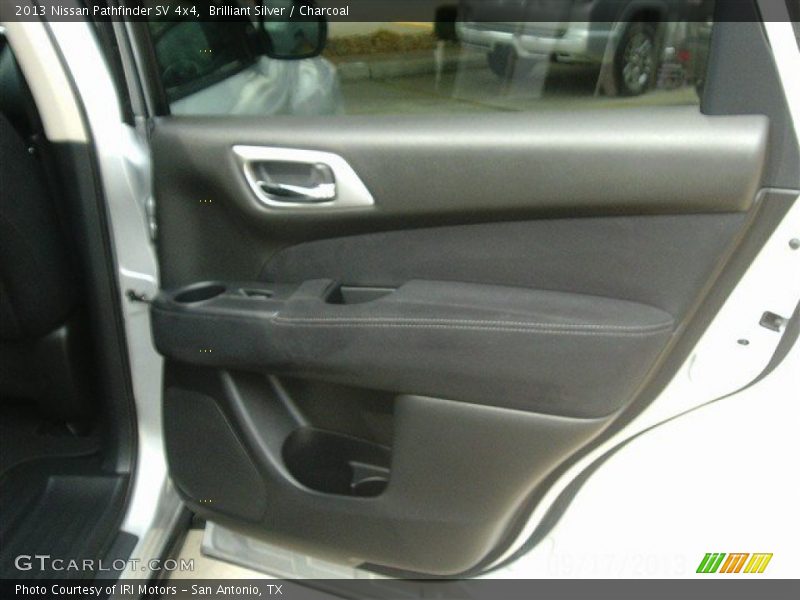 Brilliant Silver / Charcoal 2013 Nissan Pathfinder SV 4x4