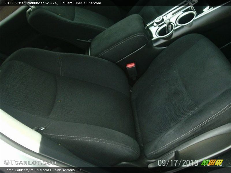 Brilliant Silver / Charcoal 2013 Nissan Pathfinder SV 4x4