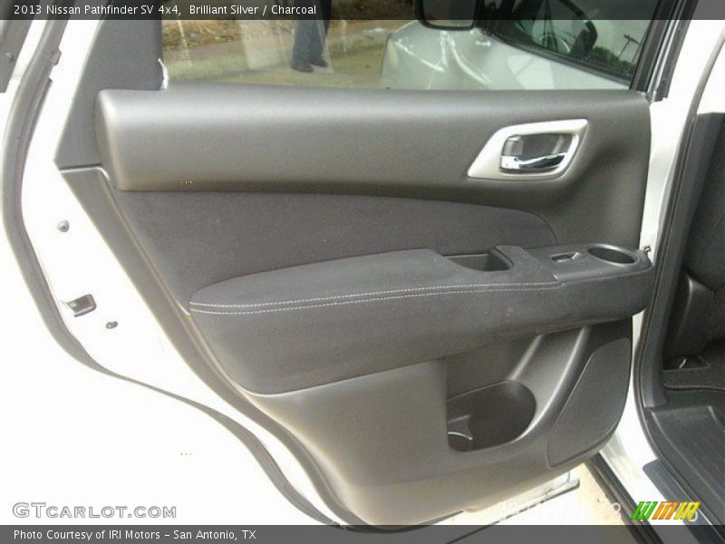 Brilliant Silver / Charcoal 2013 Nissan Pathfinder SV 4x4