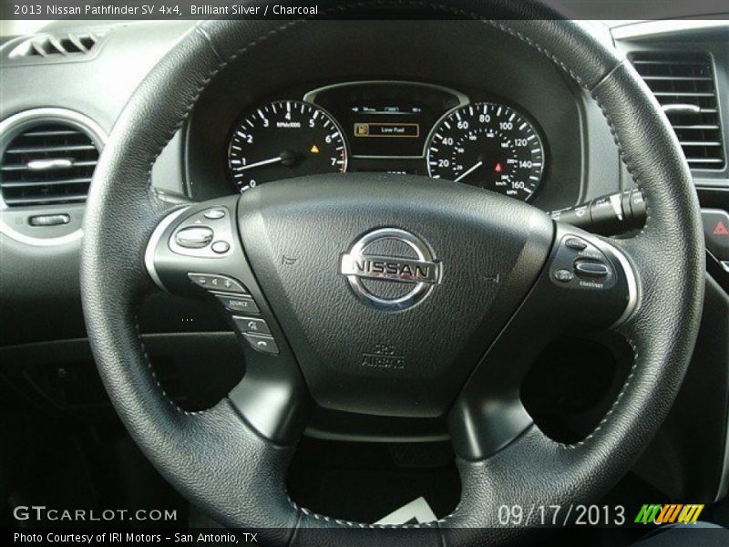 Brilliant Silver / Charcoal 2013 Nissan Pathfinder SV 4x4