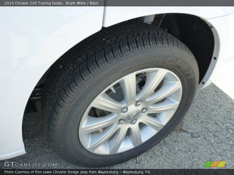 Bright White / Black 2014 Chrysler 200 Touring Sedan