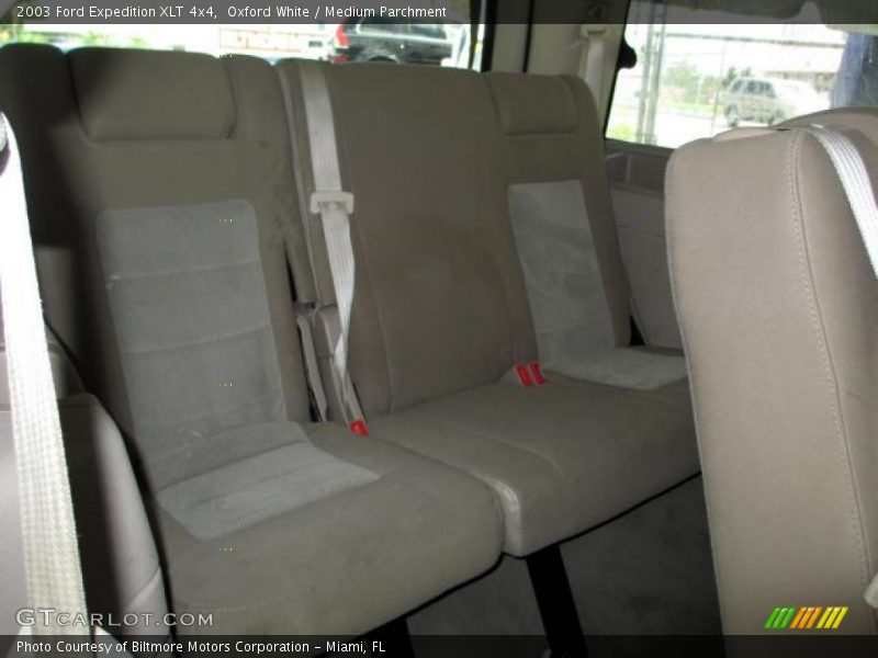 Oxford White / Medium Parchment 2003 Ford Expedition XLT 4x4