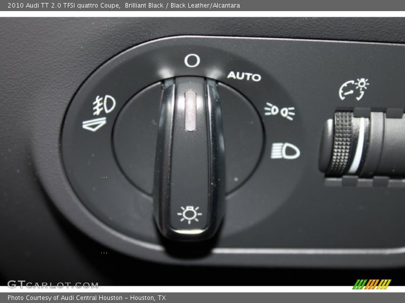 Controls of 2010 TT 2.0 TFSI quattro Coupe