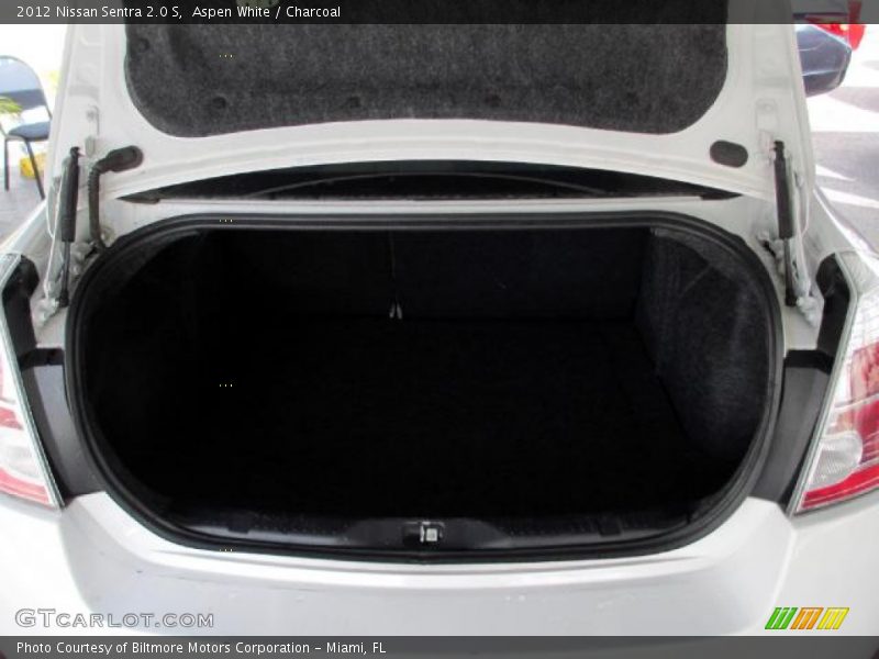 Aspen White / Charcoal 2012 Nissan Sentra 2.0 S