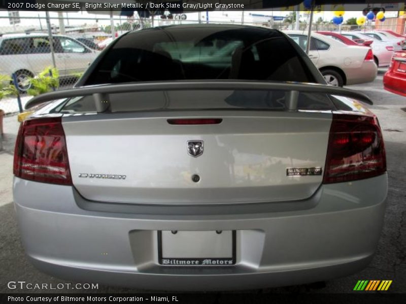 Bright Silver Metallic / Dark Slate Gray/Light Graystone 2007 Dodge Charger SE