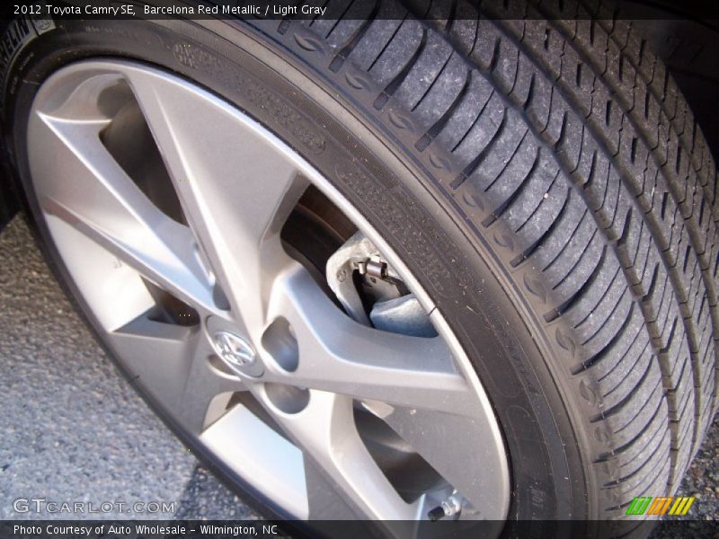 Barcelona Red Metallic / Light Gray 2012 Toyota Camry SE