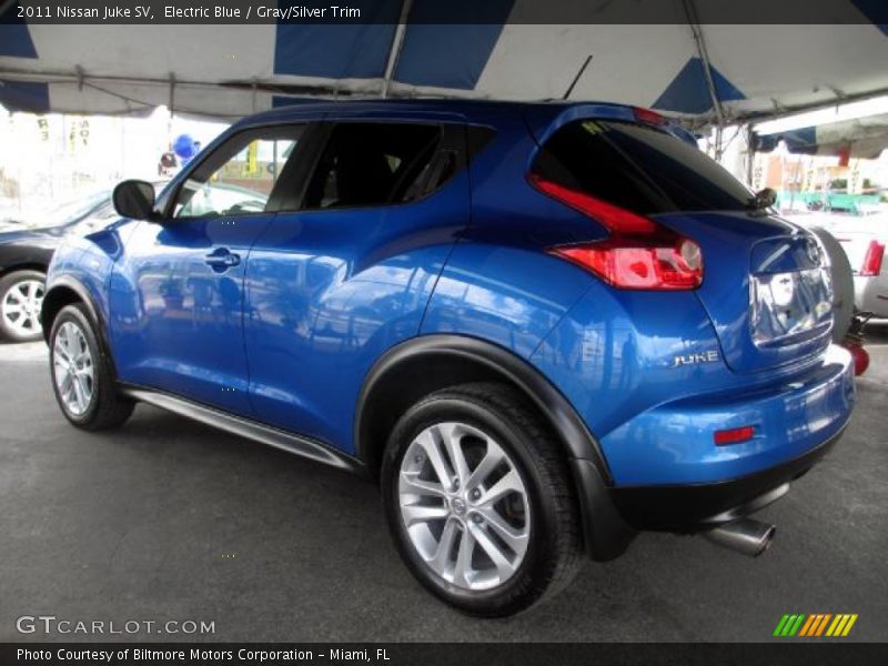 Electric Blue / Gray/Silver Trim 2011 Nissan Juke SV