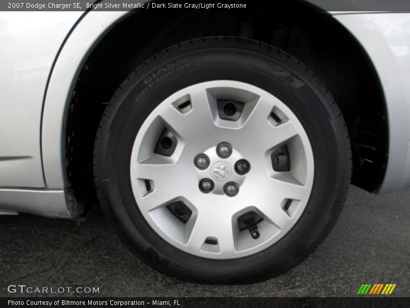 Bright Silver Metallic / Dark Slate Gray/Light Graystone 2007 Dodge Charger SE