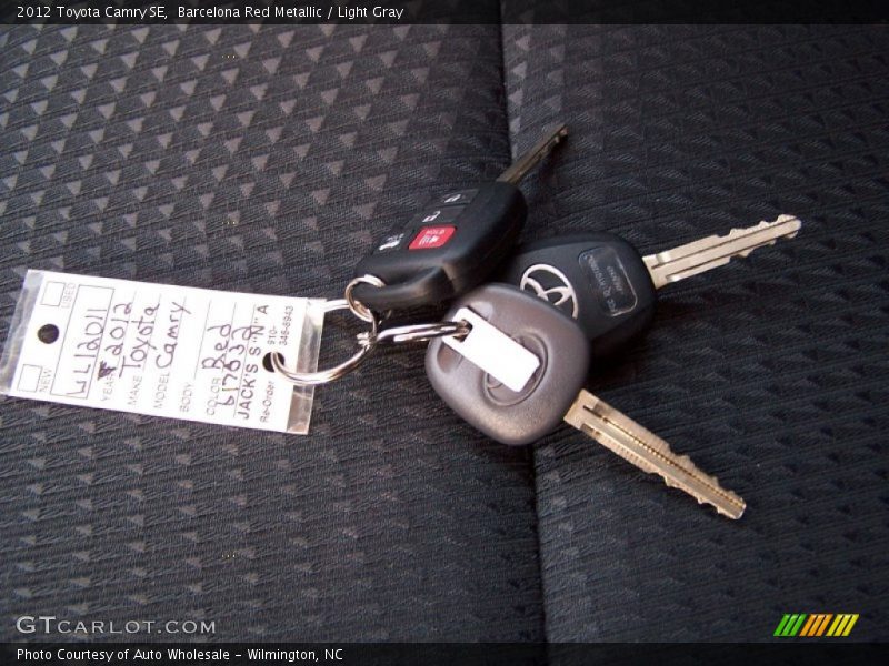 Barcelona Red Metallic / Light Gray 2012 Toyota Camry SE