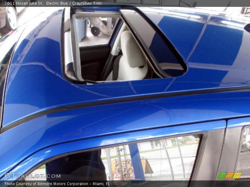 Electric Blue / Gray/Silver Trim 2011 Nissan Juke SV