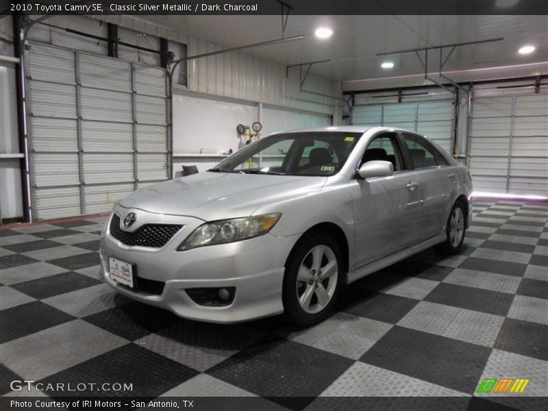 Classic Silver Metallic / Dark Charcoal 2010 Toyota Camry SE
