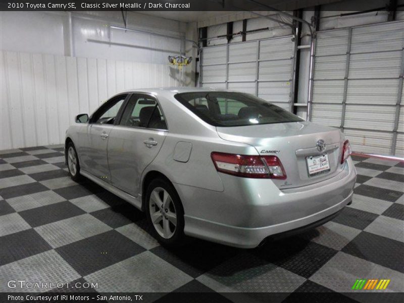 Classic Silver Metallic / Dark Charcoal 2010 Toyota Camry SE