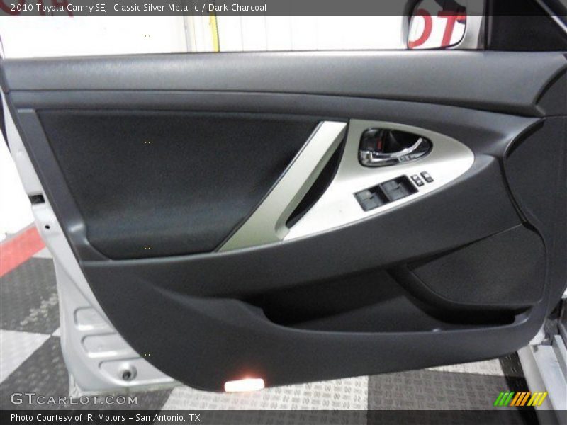 Classic Silver Metallic / Dark Charcoal 2010 Toyota Camry SE