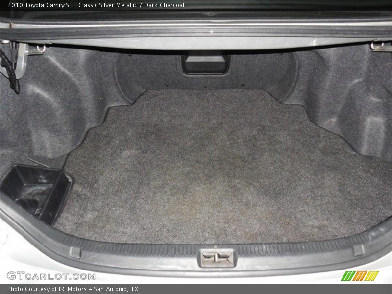Classic Silver Metallic / Dark Charcoal 2010 Toyota Camry SE