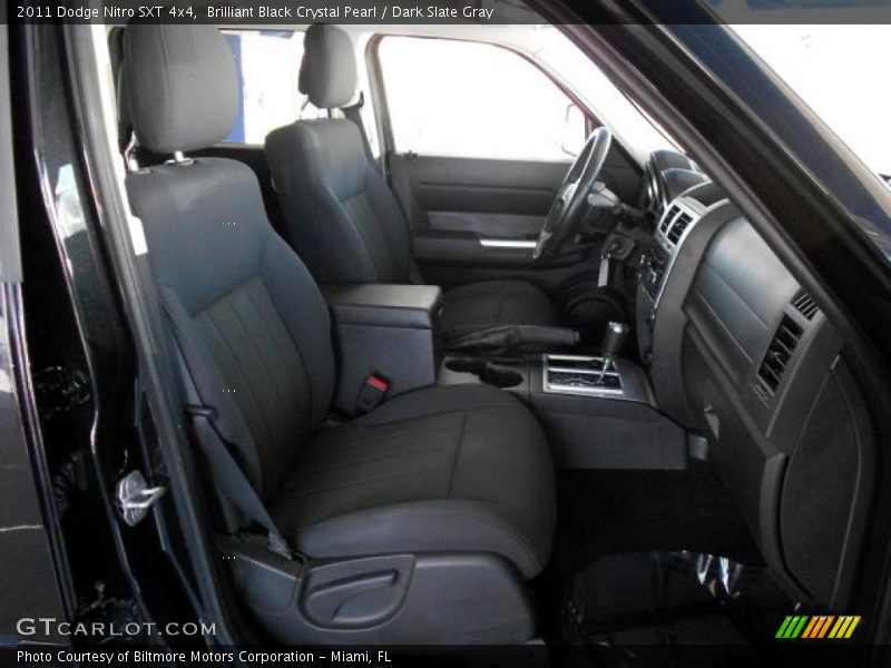 Brilliant Black Crystal Pearl / Dark Slate Gray 2011 Dodge Nitro SXT 4x4