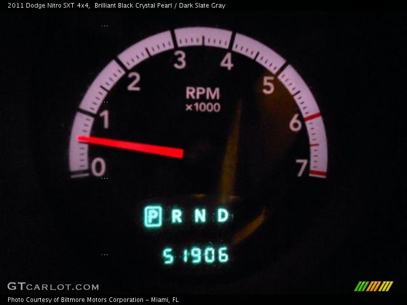 Brilliant Black Crystal Pearl / Dark Slate Gray 2011 Dodge Nitro SXT 4x4
