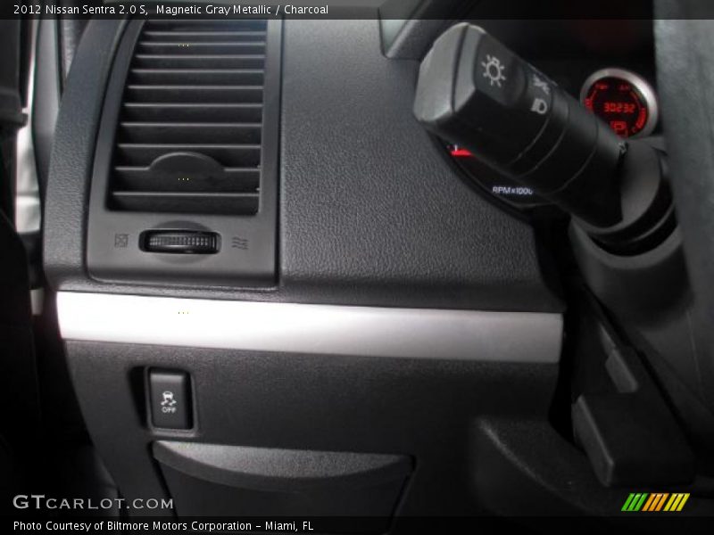 Magnetic Gray Metallic / Charcoal 2012 Nissan Sentra 2.0 S