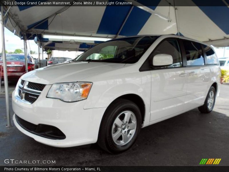 Stone White / Black/Light Graystone 2011 Dodge Grand Caravan Mainstreet